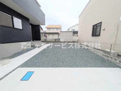 【駐車場】 | 磐田市見付 8期 新築一戸建て | ２台駐車可能です