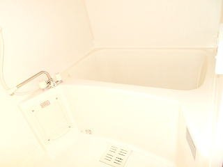 ア・ラ・モードエムの浴室|ゆったり過ごせるお風呂です