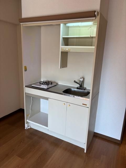 マルエイ壱番館のキッチン