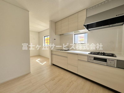 【キッチン】 | 静岡市葵区羽鳥2丁目 11期 新築一戸建て 1号棟 | キッチンです