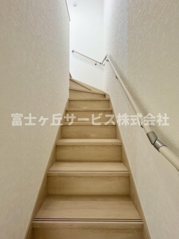 【その他】 | 静岡市葵区羽鳥2丁目 11期 新築一戸建て 1号棟 | 階段です