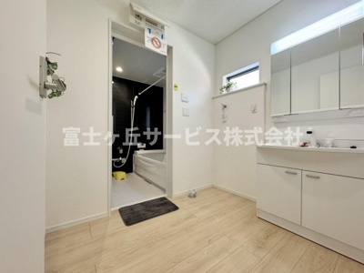 【脱衣所】 | 静岡市葵区羽鳥2丁目 11期 新築一戸建て 2号棟 | 脱衣場です