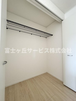 【収納】 | 静岡市葵区羽鳥2丁目 11期 新築一戸建て 2号棟 | 寝室にある収納です