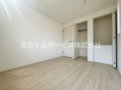 【子供部屋】 | 静岡市葵区羽鳥2丁目 11期 新築一戸建て 2号棟 | 子供部屋としても使える洋室です