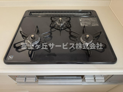 【その他】 | 静岡市葵区羽鳥2丁目 11期 新築一戸建て 2号棟 | 3口コンロがあります