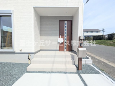 【エントランス】 | 浜松市浜名区宮口 新築一戸建て | エントランスです