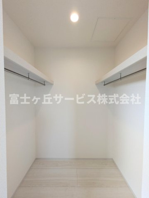 【収納】 | 浜松市中央区花川町 新築一戸建て 2号棟 | ウォークインクローゼットです