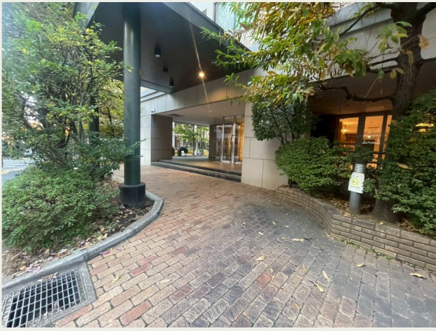 【エントランス】 | ★仲介手数料無料★AXIA新宿御苑（新規リノベーション工事中）