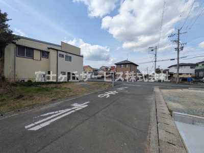【前面道路含む現地写真】 | 浜松市中央区花川町 新築一戸建て 3号棟 | 前面道路です