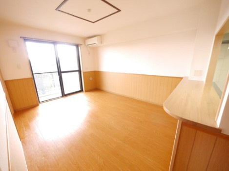 ア・ラ・モードⅡの居間・リビング|使いやすい居間です