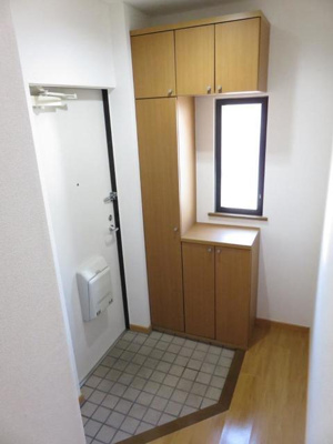 【玄関】 | リヴェ－ル四の湯Ａ