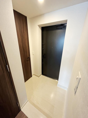 【玄関】BAUS新中野（バウス新中野）