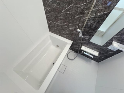 【浴室】 | スプリングチェリーⅢ | 浴室