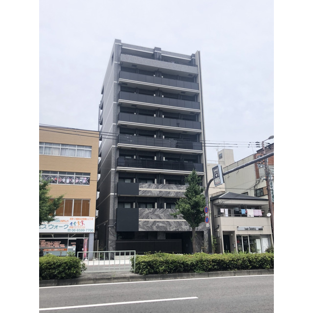 レジュールアッシュアーバンフローの外観