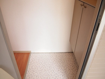 【玄関】 | ファミールスギモト1 | 玄関