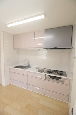 【キッチン】 | パレYT上藤沢 | コンパクトなキッチンで掃除もラクラク