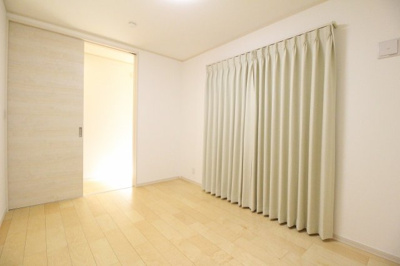 【洋室】 | パレYT上藤沢 | 広々とした洋室です