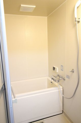 【浴室】 | フローラルシティ | 落ち着いた空間のお風呂です