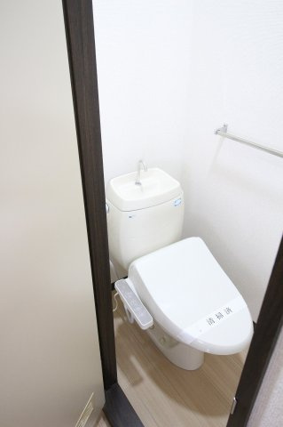 【トイレ】 | フローラルシティ | シンプルで使いやすいトイレです