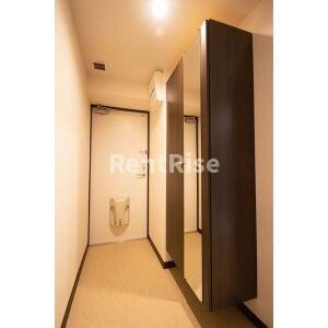 アーバンコート尾西のエントランス