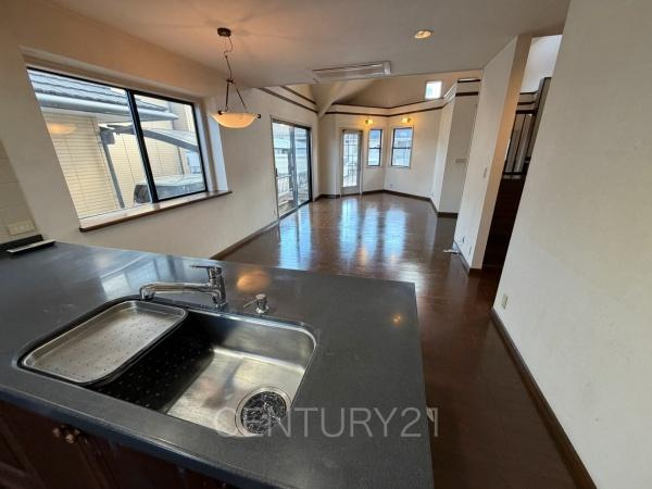 前橋市上新田町中古一戸建ての居間・リビング|ダイニングテーブルスペース