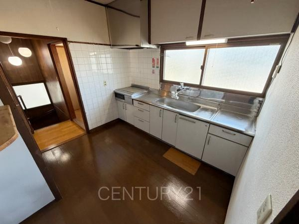 前橋市下小出町中古一戸建てのキッチン|２階キッチン