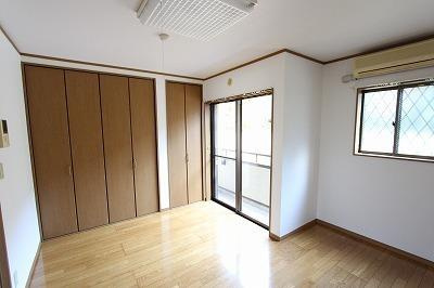 【洋室】 | シャトーナカムラ