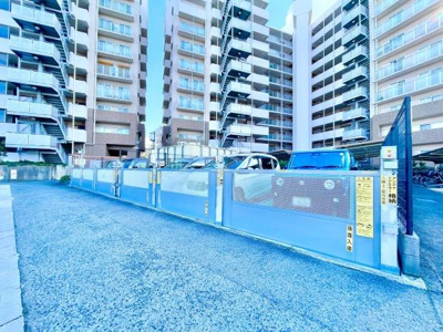 【駐車場】 | ソワール新檜尾台7号棟 | お車の出し入れも楽々ですね♪現地駐車場部分になります！駐車場空有です！
