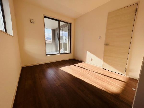 【洋室】 | 写真は同社施工例です。