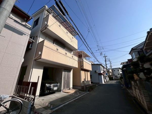 【前面道路含む現地写真】