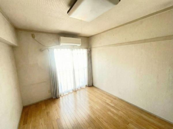 【洋室】 | 今福第3コーポ2号棟 | こちらの画像は、AIを用いて家具を消しております。