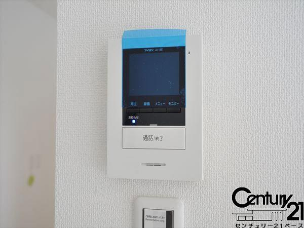 柏原市国分市場２丁目の新築一戸建の内観：施工例|■ＴＶモニター付きインターホンで防犯対策もバッチリ！来客も一目でわかり安心です！■