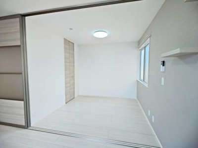 【洋室】 | グランプレミア新開