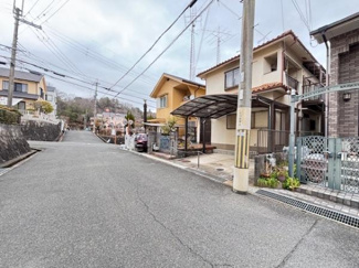 【前面道路含む現地写真】