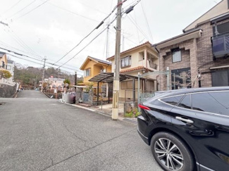 【前面道路含む現地写真】