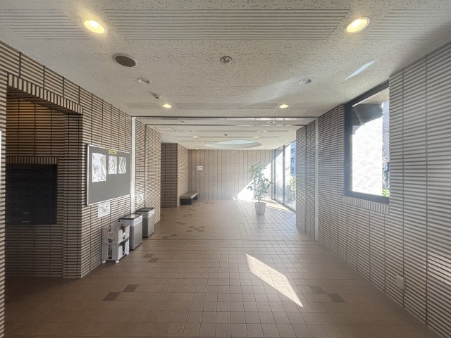 ライオンズステーションプラザ西葛西のエントランス