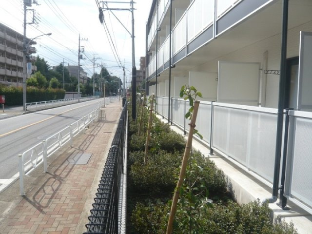 レオパレスソレアードⅡのその他|フラワーボックス