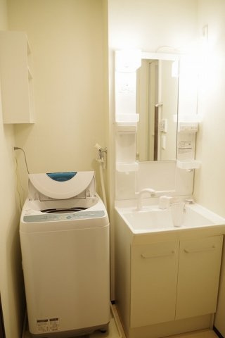 クレイノパストラル野崎の内装|独立洗面台