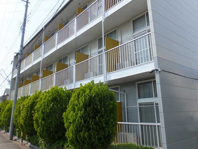 レオパレスガーデンプレイスの外観