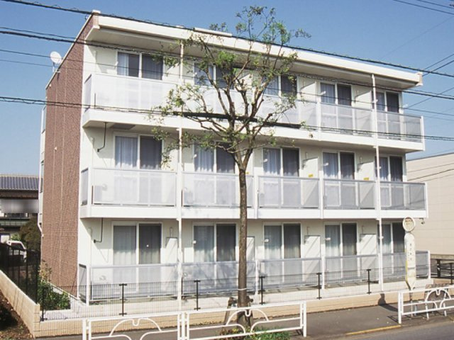 レオパレスすゞの木の外観