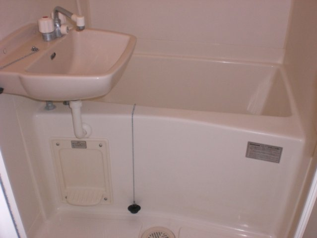 レオパレス柏葉の浴室