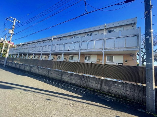 レオパレス柏葉の外観