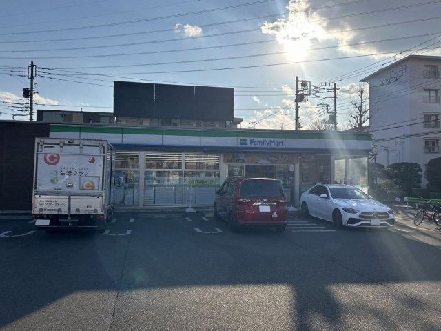 レオパレスレザンの周辺