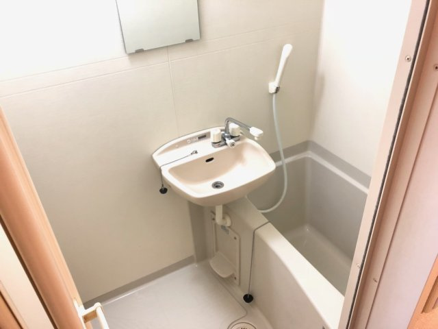 レオパレスすずしろの浴室