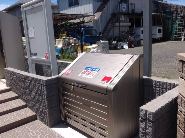 レオパレスＣａｒｍｉｎａのその他|ゴミ置き場