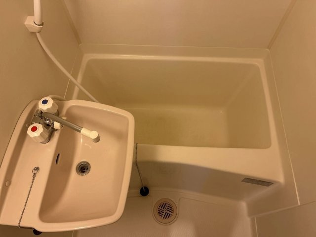 レオパレスジョーヌの浴室