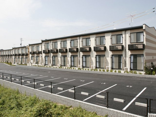 レオパレスクラブ　ジールズの外観