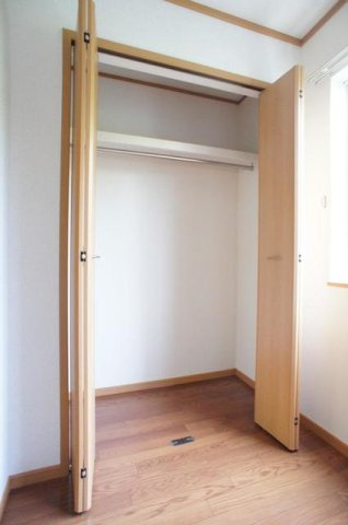 セント　ステラ　ガーデン　Ａの収納