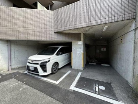 【駐車場】 | K51335-コスモ紫野 | 来客用