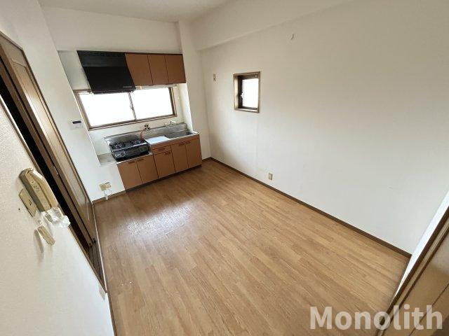 ファーストパレスの居間・リビング